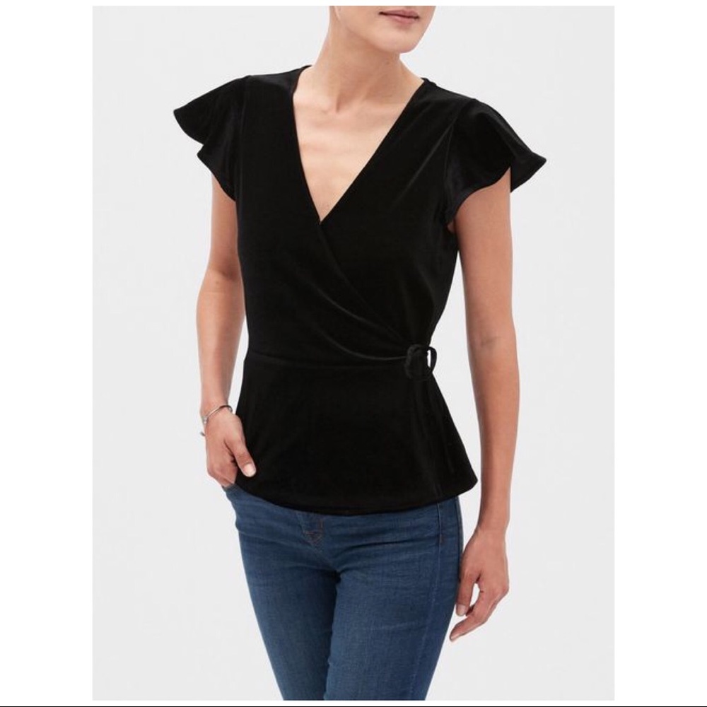 NEW Banana Republic Size M Velvet Wrap Top